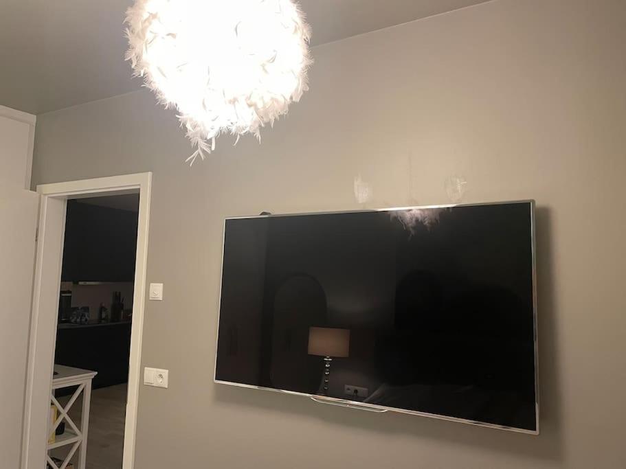 Beautiful Apartment Near Airport Njarthvik Экстерьер фото